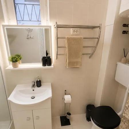 Fenyves Lak Balatonszeplak *