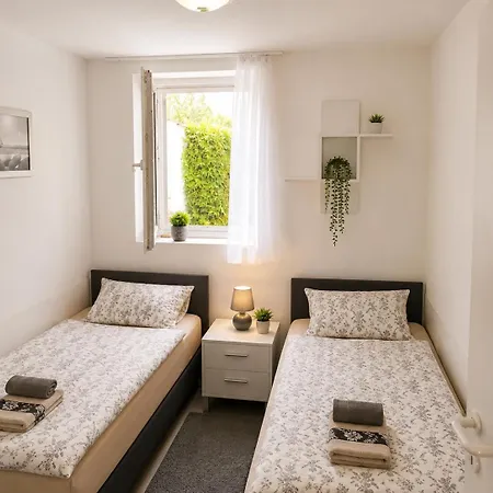Fenyves Lak Balatonszeplak Siofok