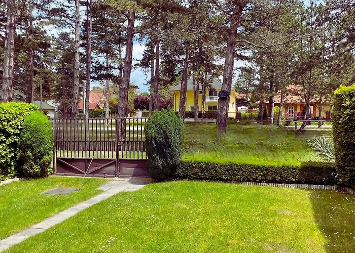 Fenyves Lak Balatonszeplak Lejlighed Siófok